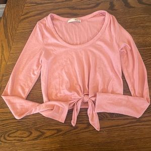 Wilfred Free Baby Pink Long Sleeve Crop Top Tie